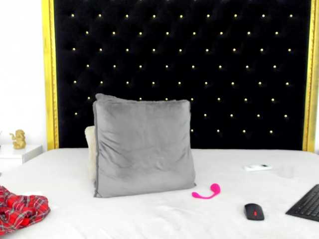 Live sex webcam photo for Theajoy #276276994