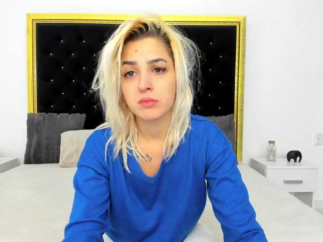 Live sex webcam photo for Theajoy #276542959