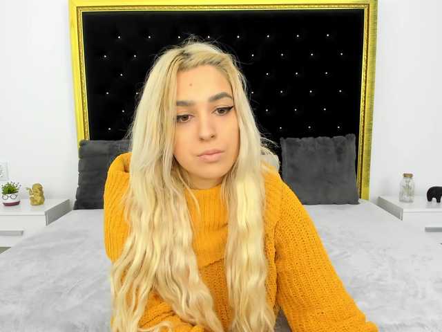 Live sex webcam photo for Theajoy #276839496