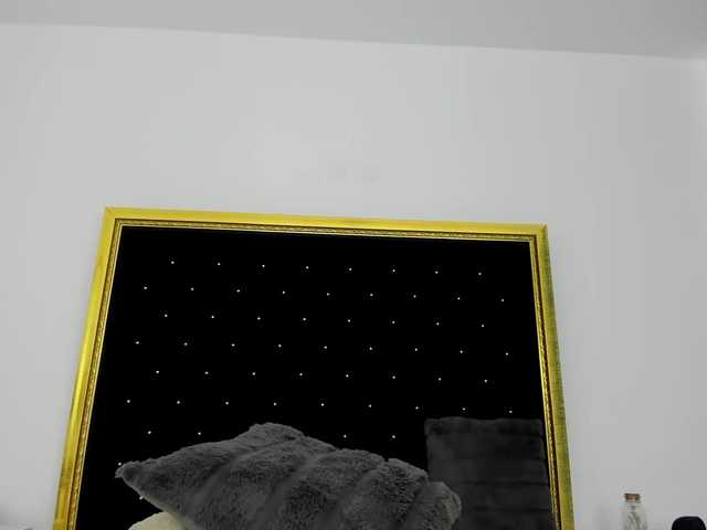 Live sex webcam photo for Theajoy #276899437