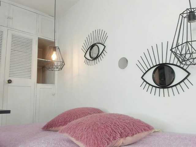 Live sex webcam photo for thebigpam #272422696