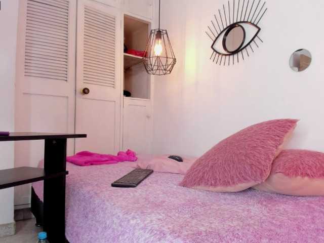 Live sex webcam photo for thebigpam #272828545