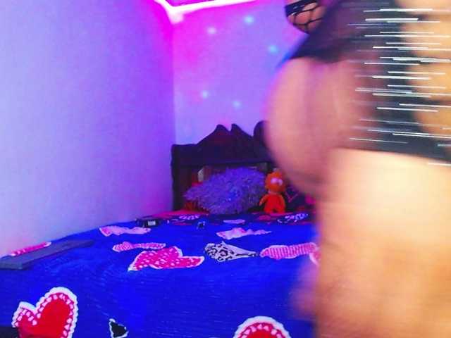 Live sex webcam photo for theboss-thebitch #291200353