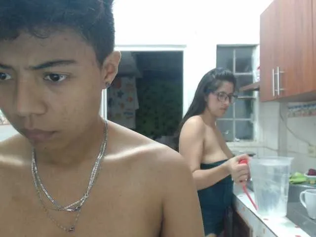 Live sex webcam photo for thelesbianhot #273771955
