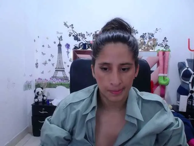 Live sex webcam photo for thelesbianhot #275496629
