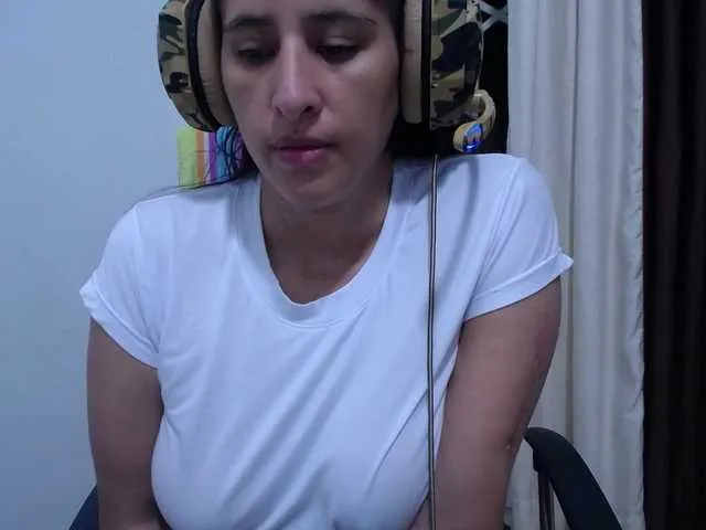 Live sex webcam photo for thelesbianhot #276645347