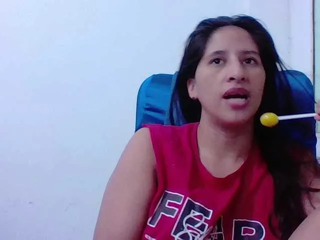 Live sex webcam photo for thelesbianhot #276684306