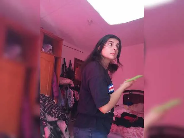 Live sex webcam photo for theplayful #276178160