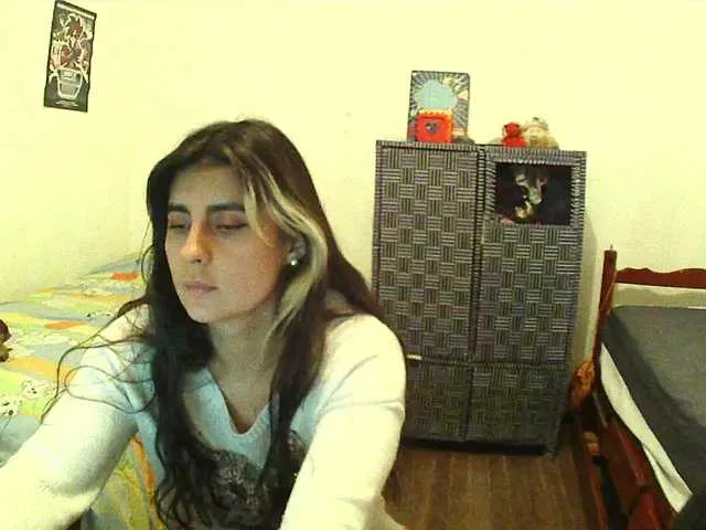 Live sex webcam photo for theplayful #290362350