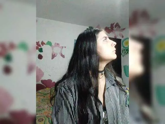 Live sex webcam photo for theplayful #292057679