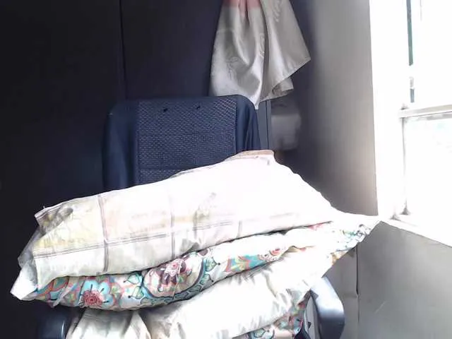 Live sex webcam photo for theplayful #292136895