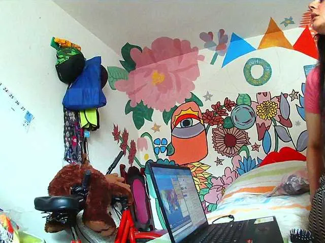 Live sex webcam photo for theplayful #292284433