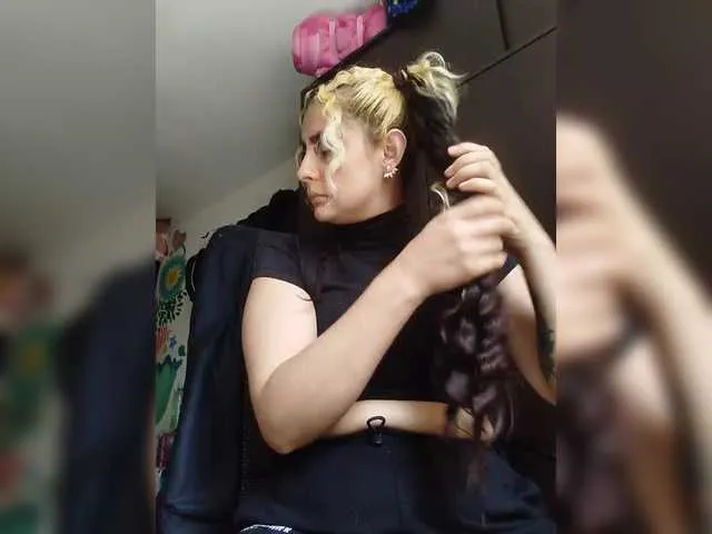 Live sex webcam photo for theplayful #292308880