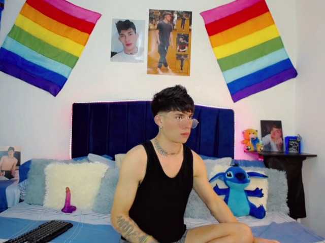 Live sex webcam photo for thiago-murphy #275704215