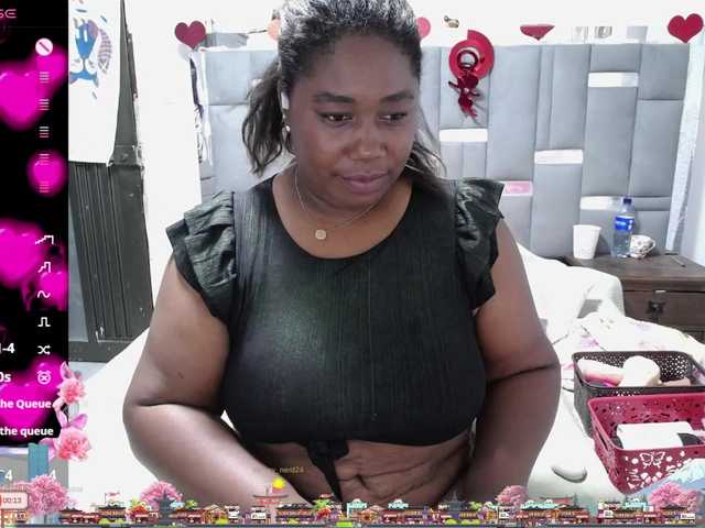 Live sex webcam photo for thickebonymilf #291959488