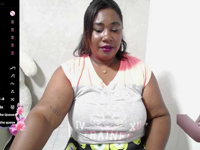 Live sex webcam photo for thickebonymilf #291999656