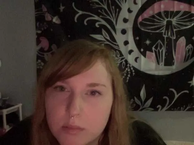 Live sex webcam photo for thickgingergoddess #290610410