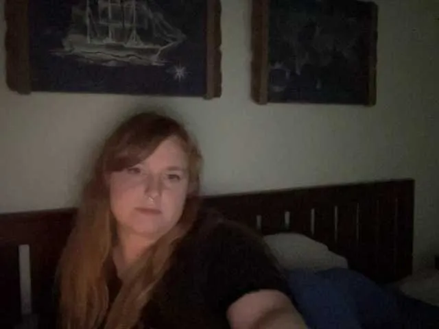 Live sex webcam photo for thickgingergoddess #290620099