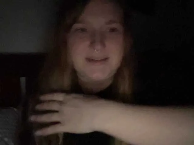 Live sex webcam photo for thickgingergoddess #290636181