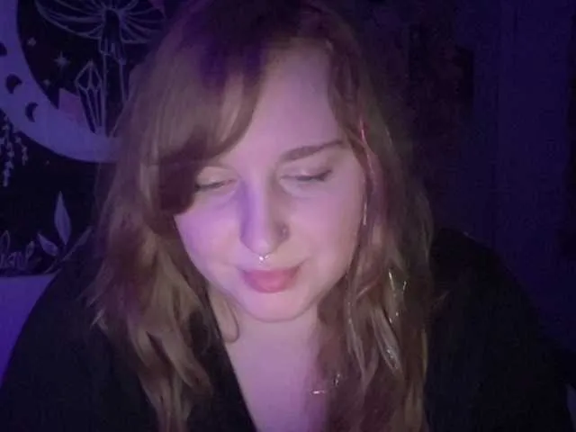 Live sex webcam photo for thickgingergoddess #290918785