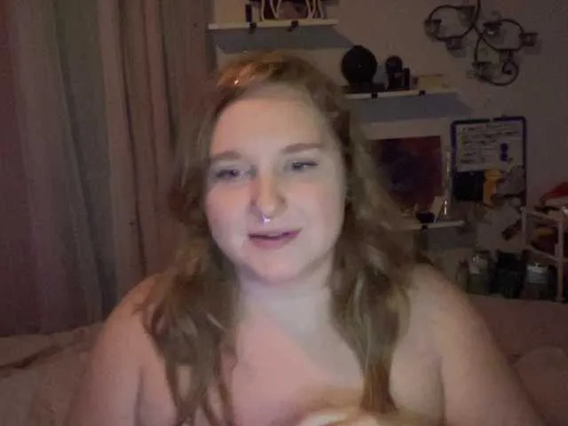Live sex webcam photo for thickgingergoddess #291575053