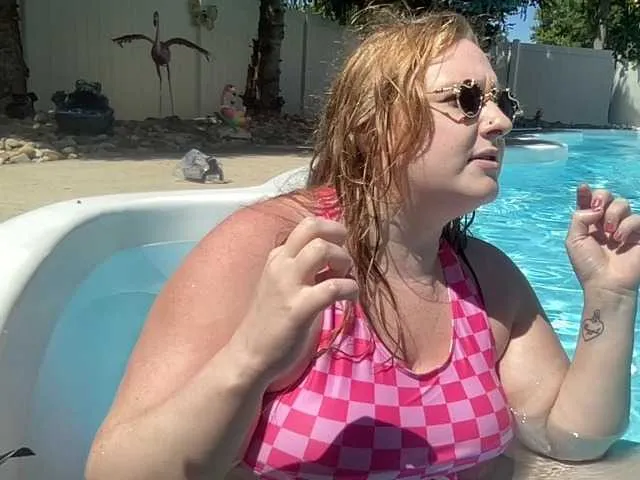 Live sex webcam photo for thickgingergoddess #291709252