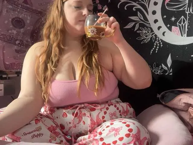 Live sex webcam photo for thickgingergoddess #292277721