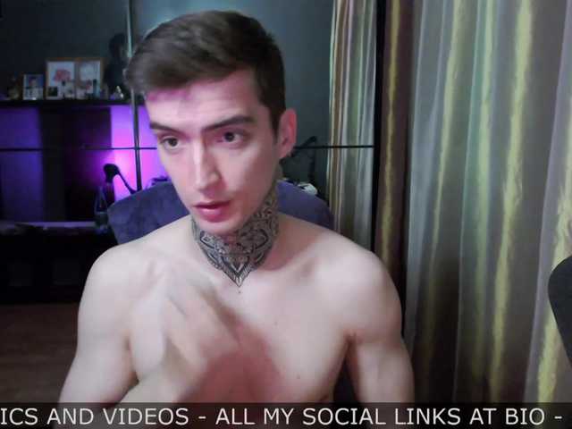 Live sex webcam photo for this-is-andy #274403808