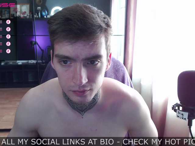 Live sex webcam photo for this-is-andy #274479440