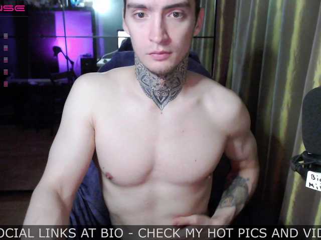 Live sex webcam photo for this-is-andy #274495952