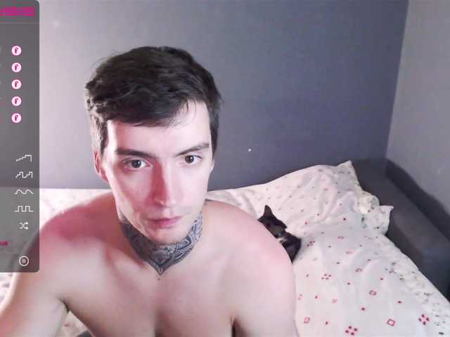 Live sex webcam photo for this-is-andy #275518572