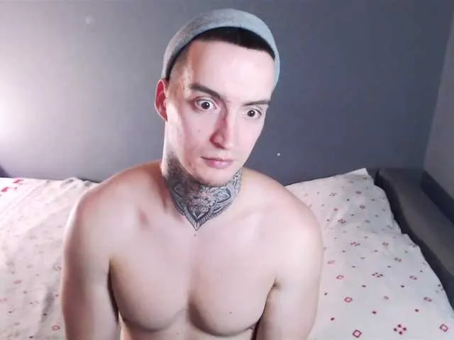 Live sex webcam photo for this-is-andy #275657281