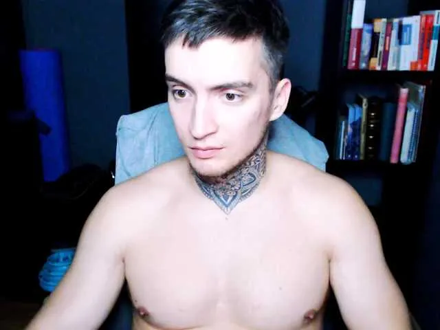 Live sex webcam photo for this-is-andy #276289008