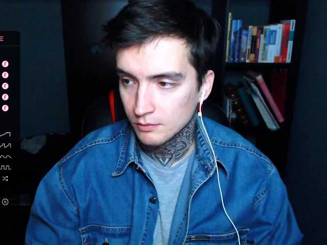 Live sex webcam photo for this-is-andy #276629157