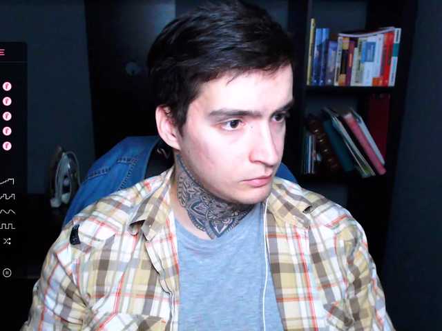 Live sex webcam photo for this-is-andy #276662791