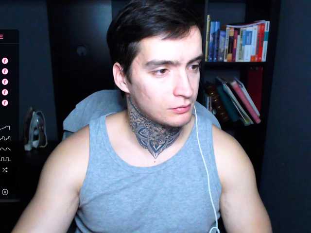 Live sex webcam photo for this-is-andy #276712098