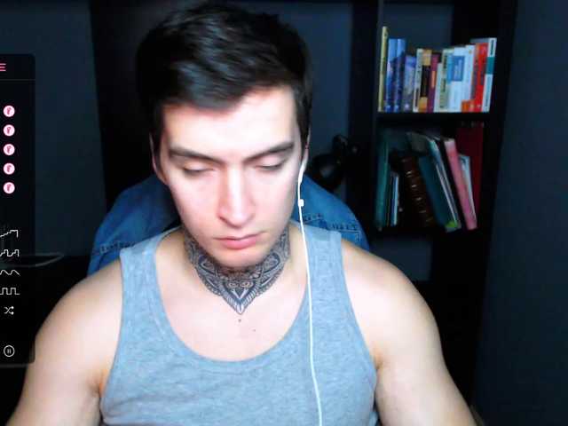 Live sex webcam photo for this-is-andy #276754161