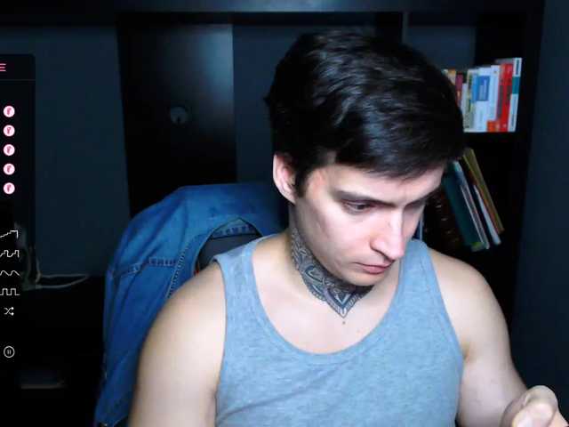 Live sex webcam photo for this-is-andy #276761353