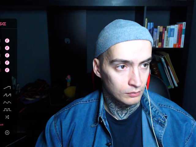 Live sex webcam photo for this-is-andy #276818940