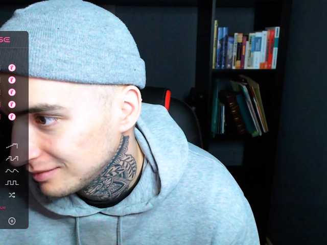 Live sex webcam photo for this-is-andy #276845635