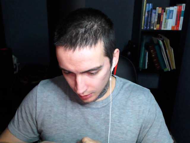 Live sex webcam photo for this-is-andy #277100329