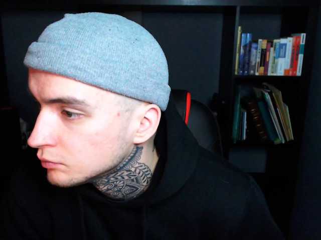 Live sex webcam photo for this-is-andy #277119371