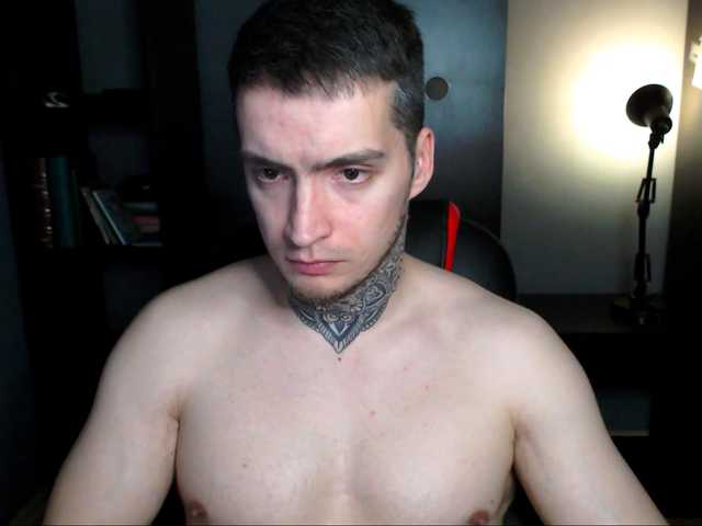 Live sex webcam photo for this-is-andy #290403822