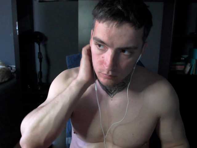 Live sex webcam photo for this-is-andy #291099553