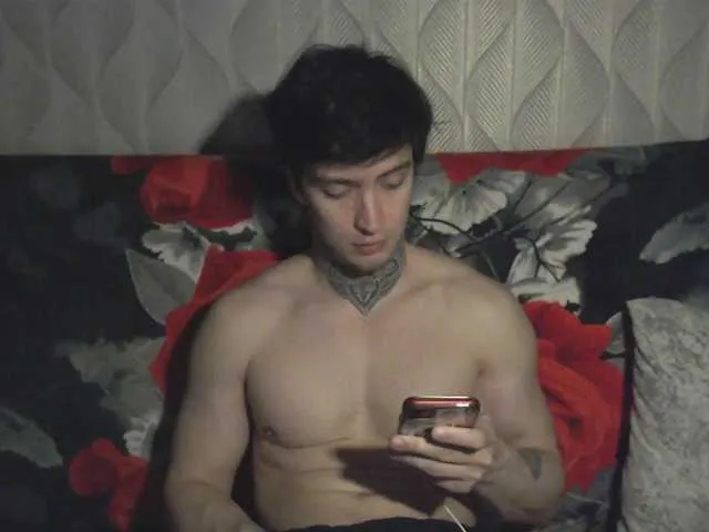 Live sex webcam photo for this-is-andy #292916616