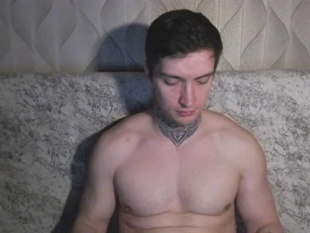 Live sex webcam photo for this-is-andy #293394197