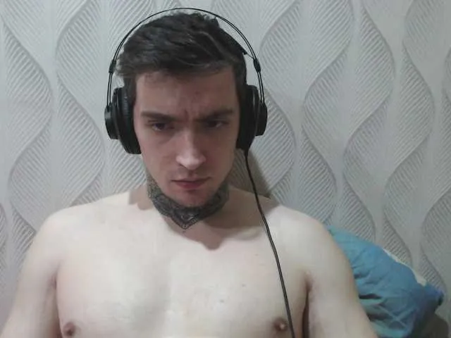 Live sex webcam photo for this-is-andy #293517404