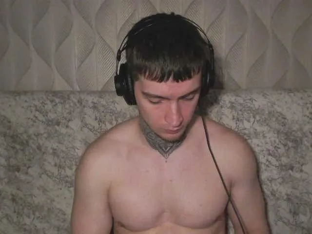 Live sex webcam photo for this-is-andy #293738190