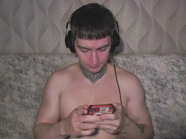 Live sex webcam photo for this-is-andy #293753842