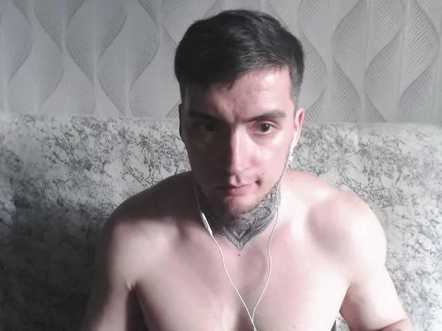 Live sex webcam photo for this-is-andy #293847136